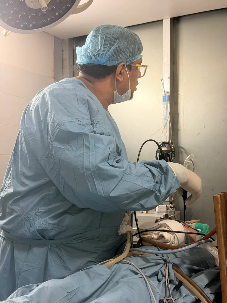 অপারেশন থিয়েটারে / In the operating theatre
